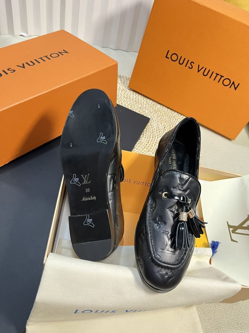 Louis Vuitton Low Shoes